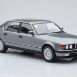 BMW 7 Serija E32 740i Sidabrinis MCG 1:18