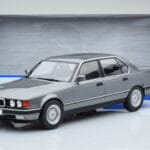 BMW 7 Serija E32 740i Sidabrinis MCG 1:18