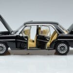 Mercedes 200 W115 Riboto Leidimo Norev 1:18
