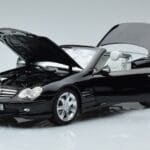 Mercedes SL500 R230 Juodas Norev 1:18