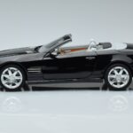 Mercedes SL500 R230 Juodas Norev 1:18