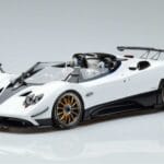 Pagani Pagani Zonda HP Barchetta Anglies Pluoštas Baltas LCD 1:18 1:18 Metalas