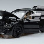 Volkswagen Volkswagen Touareg CR Juodas FAW 1:18 1:18 Metalas