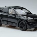Volkswagen Volkswagen Touareg CR Juodas FAW 1:18 1:18 Metalas