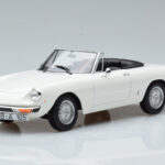 Alfa Romeo 2000 Spider Baltas Norev 1:18