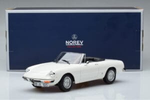 Alfa Romeo 2000 Spider Baltas Norev 1:18 187882 Metalas - nuotrauka 7 iš 7