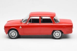Alfa Romeo Giulia Nuova Super Raudonas Custom Wheels MCG 1:18 MCG18333 Metalas - nuotrauka 3 iš 6
