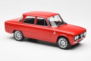 Alfa Romeo Giulia Nuova Super Raudonas Custom Wheels MCG 1:18 MCG18333 Metalas - nuotrauka 4 iš 6