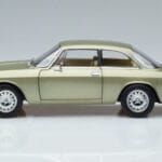 Alfa Romeo GTV 2000 Žalias Ribotasis Leidimas Norev 1:18 187913 Metalas - image 4 of 7