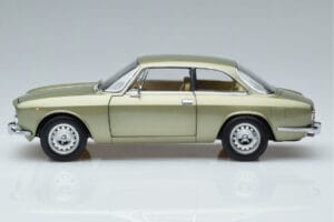 Alfa Romeo GTV 2000 Žalias Ribotasis Leidimas Norev 1:18 187913 Metalas - nuotrauka 4 iš 7