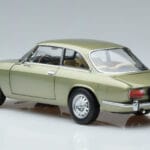 Alfa Romeo GTV 2000 Žalias Ribotasis Leidimas Norev 1:18 187913 Metalas - image 6 of 7