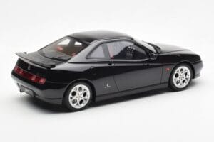 Alfa Romeo GTV V6 916 Juodas Otto 1:18 OT1057 Derva - nuotrauka 2 iš 6