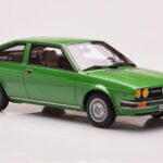 Alfa Romeo Alfasud Sprint Žalias Otto 1:18 - image 4 of 6