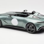 Aston Martin V12 Speedster Žalias Metallic GT Spirit 1:18 - image 5 of 6