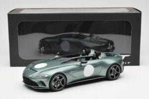 Aston Martin V12 Speedster Žalias Metallic GT Spirit 1:18 GT906 Derva - nuotrauka 6 iš 6