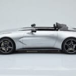 Aston Martin V12 Speedster Sidabras GT Spirit 1:18 - image 3 of 6