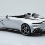 Aston Martin V12 Speedster Sidabras GT Spirit 1:18 - image 5 of 6