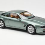 Aston Martin V8 Vantage Žalias GT Spirit 1:18 - image 4 of 6