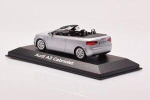 Audi A3 8P Kabrioletas Sidabrinis Minichamps 1:43 5010803323 Metalas - nuotrauka 3 iš 4