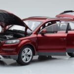 Audi Q7 4L Granato Raudona Kyosho 1:18 - image 2 of 8