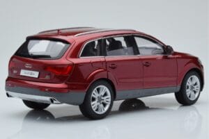 Audi Q7 4L Granato Raudona Kyosho 1:18 09222R Metalas - nuotrauka 3 iš 8