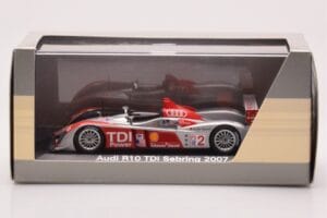 Audi R10 TDI LMP1 #2 F. Biela / E. Pirro / M. Werner 12 Hours of Sebring 2007 Minichamps 1:43 5020700233 Metalas - nuotrauka 4 iš 4