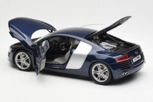 Audi R8 4.2 FSI V8 Mėlynas Kyosho 1:18 09213BL Metalas - nuotrauka 5 iš 8