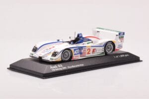 Audi R8 #2 E. Pirro / F. Biela / A. McNish 12 Hours of Sebring 2nd Place 2005 Minichamps 1:43 400051302 Metalas - nuotrauka 2 iš 4
