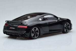 Audi R8 Performance Juodas Kengfai 1:18 VAKF-0353 Metalas - nuotrauka 3 iš 10