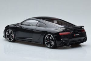 Audi R8 Performance Juodas Kengfai 1:18 VAKF-0353 Metalas - nuotrauka 7 iš 10