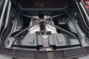 Audi R8 Performance Juodas Kengfai 1:18 VAKF-0353 Metalas - nuotrauka 9 iš 10
