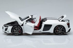 Audi R8 Spyder Performance Baltas Kengfai 1:18 VAKF-0351 Metalas - nuotrauka 5 iš 11