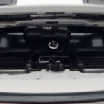 Audi R8 Spyder Performance Baltas Kengfai 1:18 - image 10 of 11