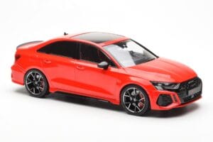 Audi RS3 8Y Sedan Raudonas MCG 1:18 MCG18451 Metalas - nuotrauka 4 iš 6