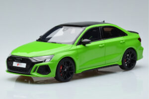 Audi RS3 8Y Sedanas Žalias GT Spirit 1:18
