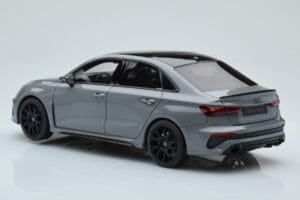 Audi RS3 8Y Sedan Performance Edition Pilkas GT Spirit 1:18 GT885 Derva - nuotrauka 5 iš 6