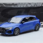 Audi RS3 8Y Sportback Performance Edition Nagaro Mėlynas GT Spirit 1:18 - image 5 of 5