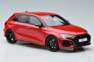 Audi RS3 8Y Sportback Raudonas GT Spirit 1:18 GT378 Derva - nuotrauka 4 iš 6