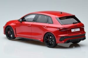 Audi RS3 8Y Sportback Raudonas GT Spirit 1:18 GT378 Derva - nuotrauka 5 iš 6
