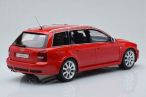 Audi RS4 B5 Avant Raudonas Otto 1:18 OT1026B Derva - nuotrauka 2 iš 6