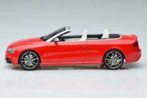 Audi RS5 B8 Kabrioletas Raudonas GT Spirit 1:18 GT724 Derva - nuotrauka 3 iš 5