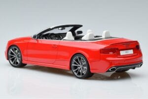 Audi RS5 B8 Kabrioletas Raudonas GT Spirit 1:18 GT724 Derva - nuotrauka 4 iš 5