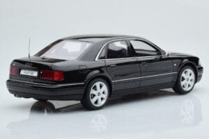 Audi S8 D2 Juodas Otto 1:18 OT082 Derva - nuotrauka 2 iš 6