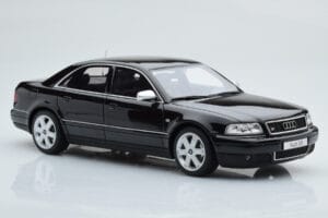 Audi S8 D2 Juodas Otto 1:18 OT082 Derva - nuotrauka 4 iš 6
