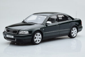 Audi S8 D2 Žalias Otto 1:18