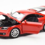 Audi TT 8J Raudonas Metallic Minichamps 1:18 - image 2 of 8
