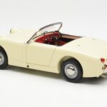 Austin-Healey Sprite Mk I Open Old English Baltas Kyosho 1:18 - image 7 of 8