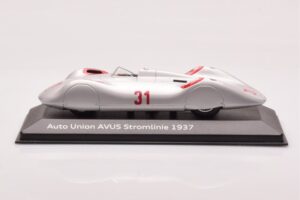 Auto Union Stromlinie #31 AVUS 1937 Sidabrinis Minichamps 1:43
