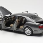 Bentley Flying Spur W12 Granite Pilkas Kyosho 1:18 - image 5 of 8