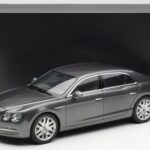 Bentley Flying Spur W12 Granite Pilkas Kyosho 1:18 - image 8 of 8